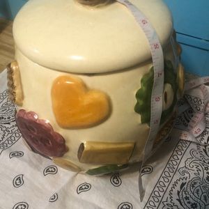 Cookie jar